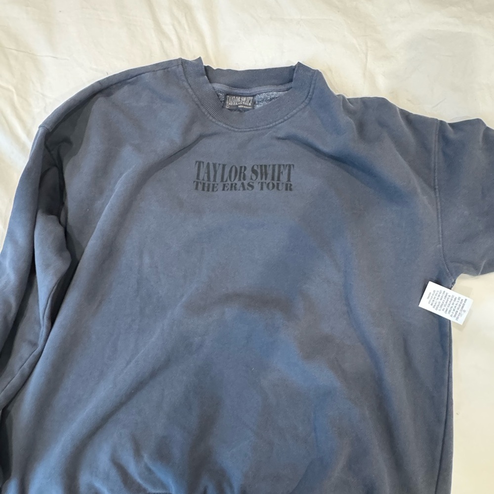 NWT Taylor Swift The Eras Tour Sweatshirt - Large